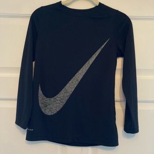 Nike dri-fit black/gray swoosh boys sz M